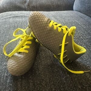 Boys Size 10 Cleats